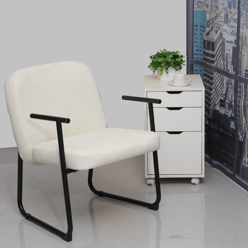 Vindor pakoworld visitor chair cream fabric with black metal leg 65x68.5x79.5cm