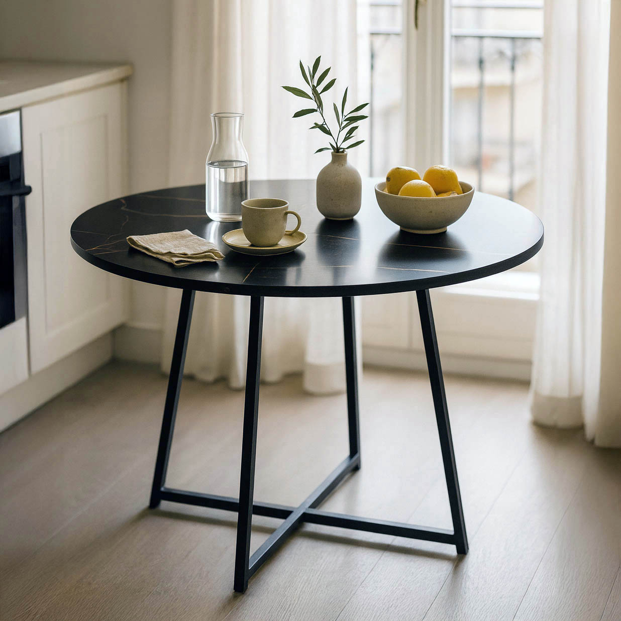 Sarah I table pakoworld in black marble with black metal legs D100x76cm